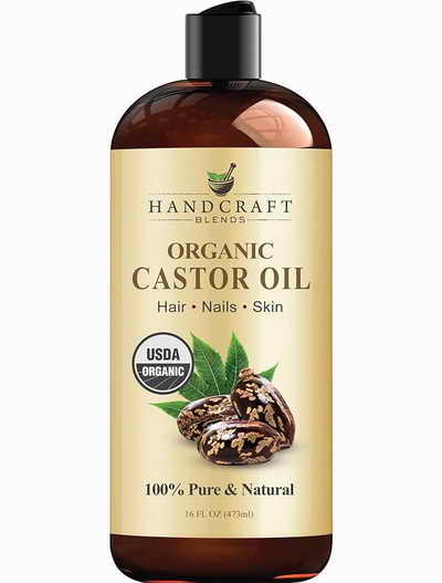 Castor oil contains ricinoleic acid, which strengthens hair follicles and promotes hair growth