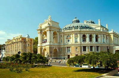 что посмотреть на отдыхе в Одессе театры, экскурсии, поездки отдых в Одессе что посмотреть театры, экскурсии, поездки